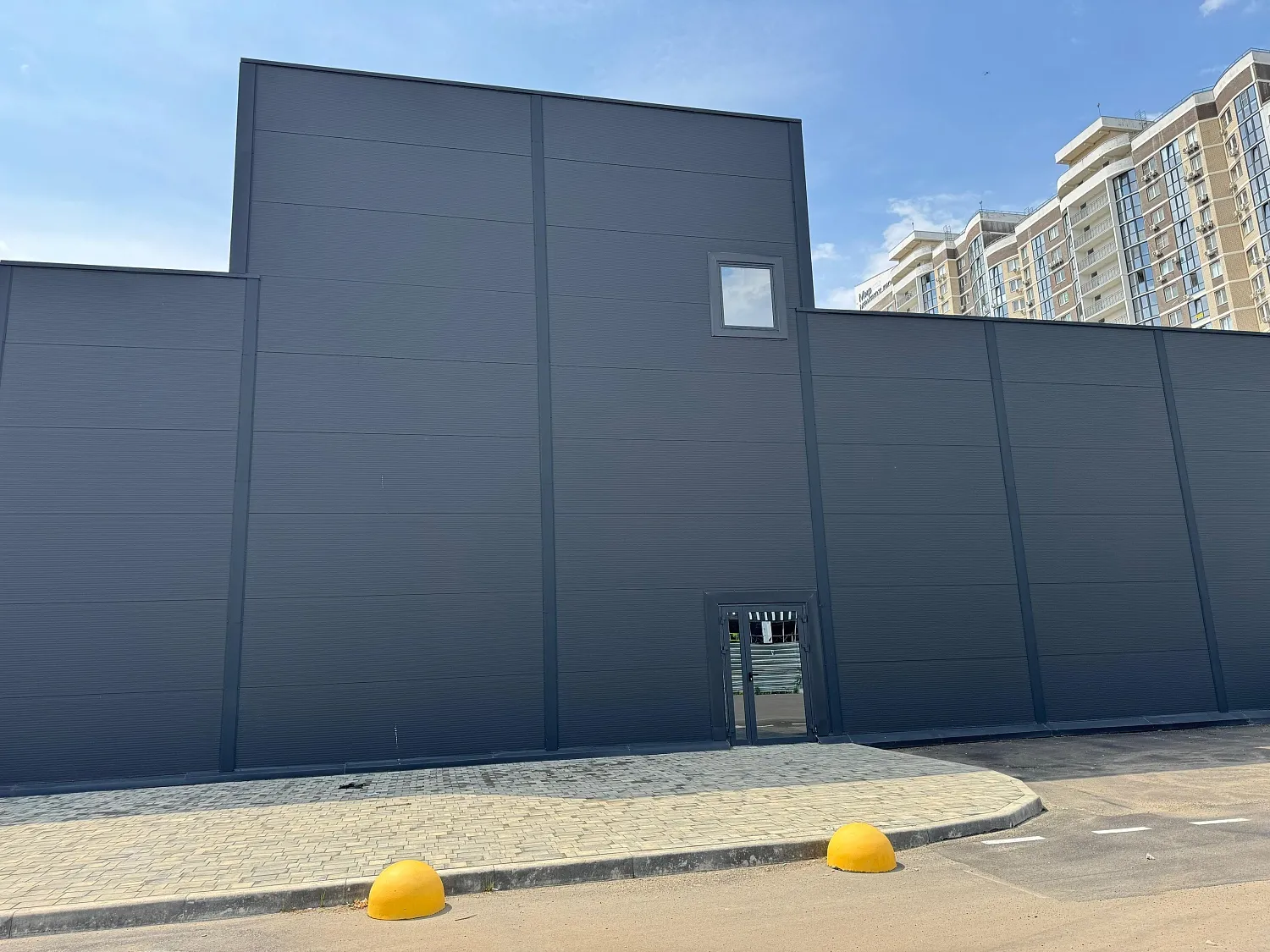 Компания «Ди Ферро» – поставщик сэндвич-панелей для строительства нового торгового центра «Мир» в Краснодаре