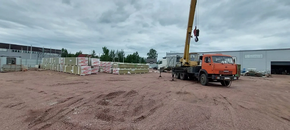 Новое складское здание с административно-бытовыми помещениями в деревне Разметелево